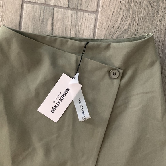 Rome strijd overlapped mini skirt - Picture 3 of 7